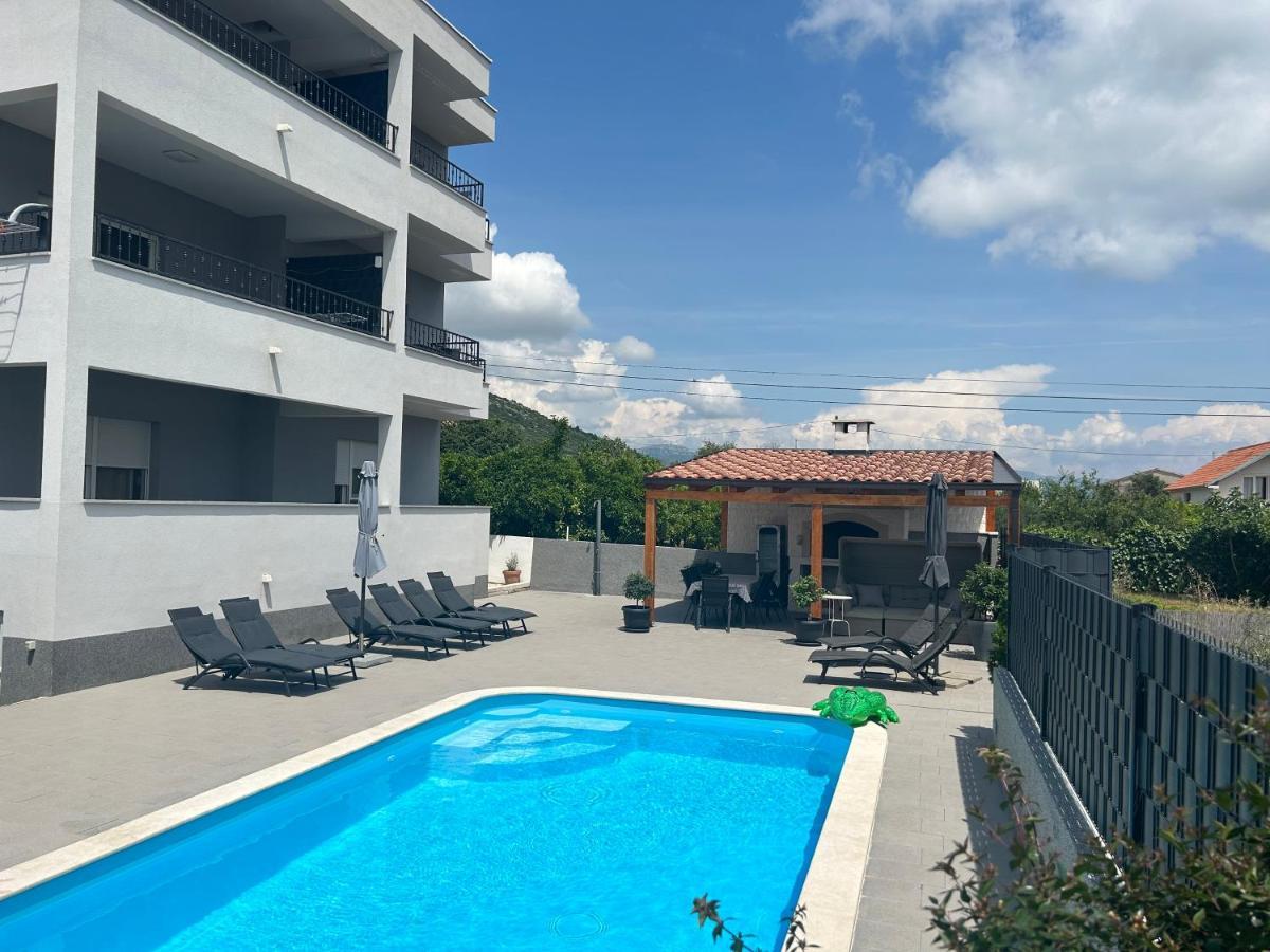 Villa Apartment Aa 2 Trogir Exterior foto