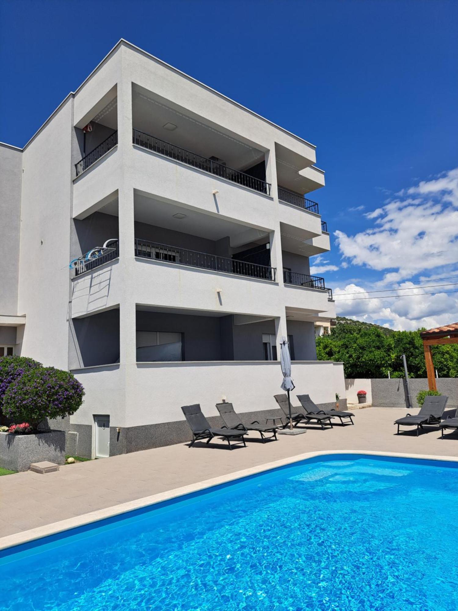 Villa Apartment Aa 2 Trogir Exterior foto
