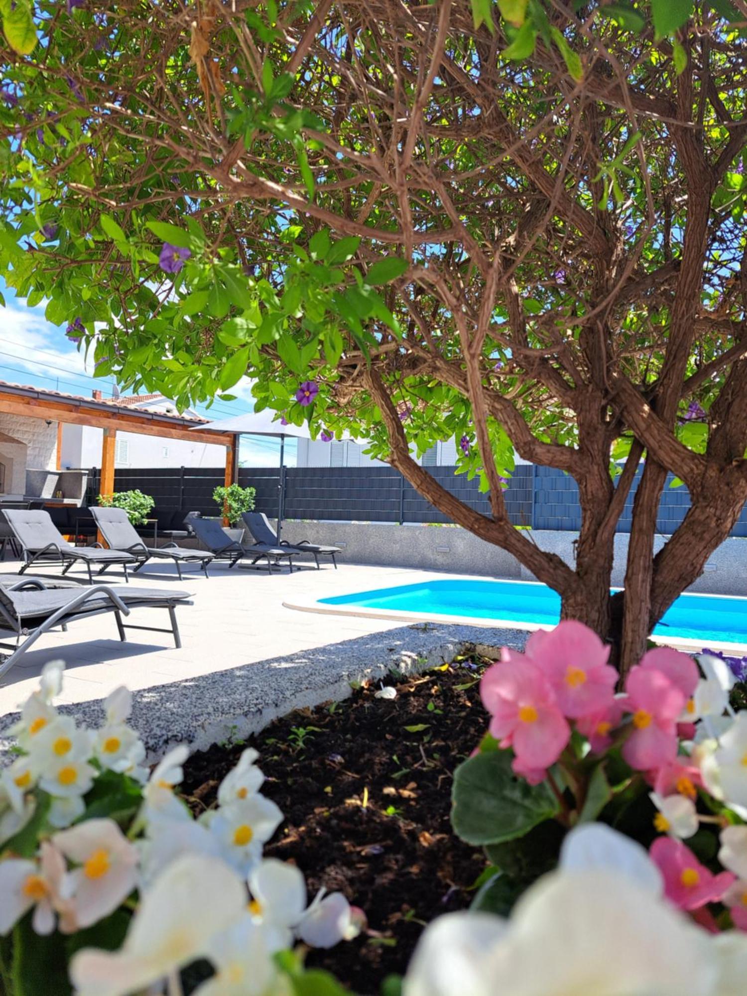 Villa Apartment Aa 2 Trogir Exterior foto