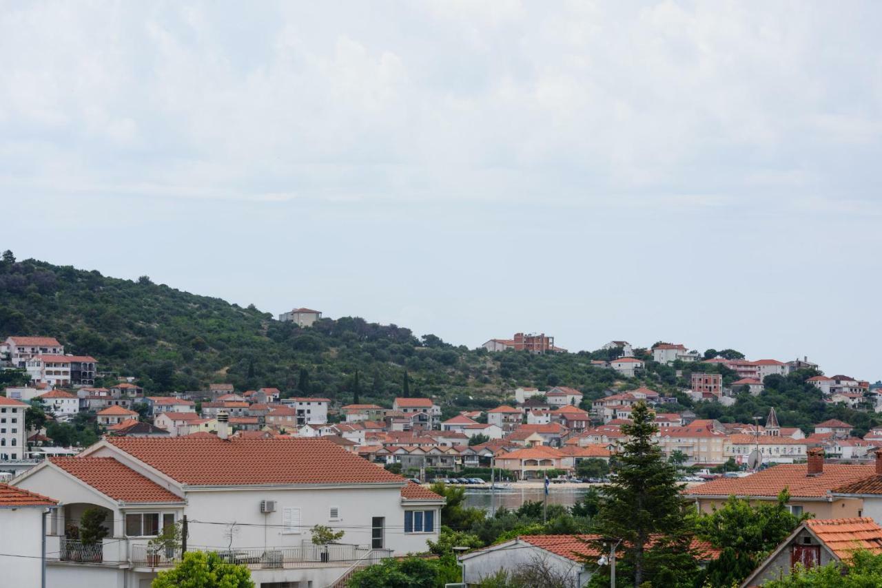 Villa Apartment Aa 2 Trogir Exterior foto